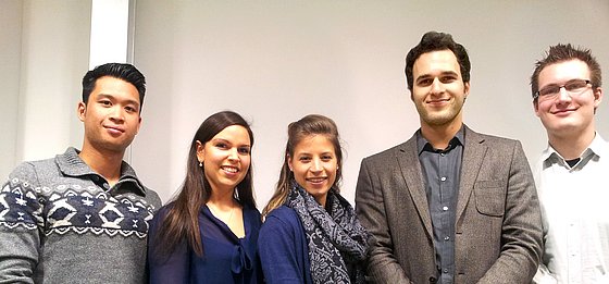 2014 | Fachschaft des IfB in der School of Education | Zu sehen sind: Mustafa Bilgin, Anne Hansen, Patrick Klich, Carina Mey, Long Nguyen, Es fehlen: Lena Steinhoff, Christian Porbadnick Fachschaft des IfB in der School of Education